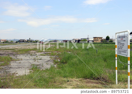 Uzurano Airfield Runway Trace (Kasai City, Hyogo Prefecture) 89753721