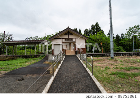 JR Echigo-Shikawa Station (Tsunan Town, Nakauonuma District, Niigata Prefecture) 89753861