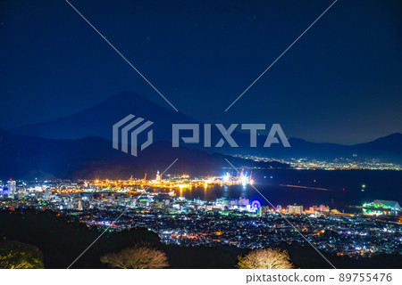 從日本平看到的富士駿河灣燒津港夜景 89755476