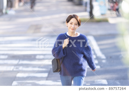 婦女室外肖像 89757264
