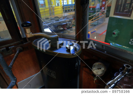 Exhibition of streetcars (Retro Denshakan, streetcar type 1400, No. 1421, Nisshin City, Aichi Prefecture) Exhibition of streetcars (Retro Denshakan, streetcar type 1400, No. 1421, Nisshin City, Aichi Prefecture) 89758166