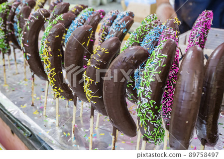 節日香蕉巧克力商店開業巧克力香蕉日本糖果攤位交易會 89758497