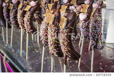 節日香蕉巧克力商店開業巧克力香蕉日本糖果攤位交易會 89758504