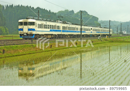 Hokuriku Main Line Ushinoya-Daishoji JR West 413 series B06 + Bxx organization (Kanazawa) Hokuriku Main Line Ushinoya-Daishoji JR West 413 series B06 + Bxx organization (Kanazawa) 89759985