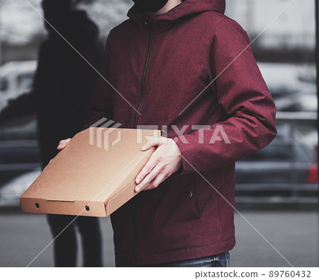 Courier delivers takeaway food Courier delivers takeaway food 89760432