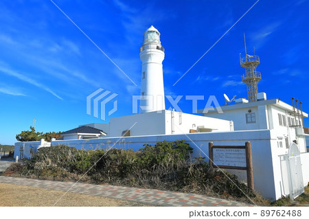 [千葉] 晴朗天氣下的犬崎燈塔和白色郵箱 89762488