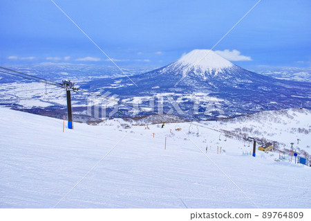 Niseko ski resort for spring skiing, single lift and Mt. Yotei from the top course of the slope 89764809