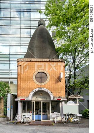 Tokyo Metropolitan Police Department Tsukiji Police Station, Ginza 1-chome police box Tokyo Metropolitan Police Department Tsukiji Police Station, Ginza 1-chome police box 89769025