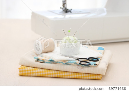 Handicraft supplies and sewing machines 89771688