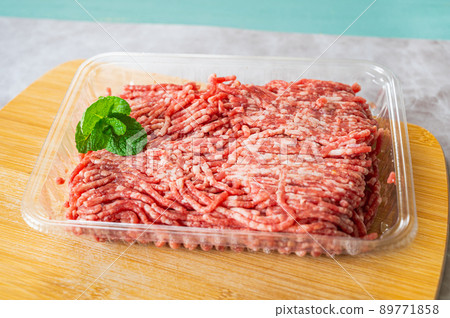 Minced beef and pork in a pack Minced beef and pork in a pack 89771858