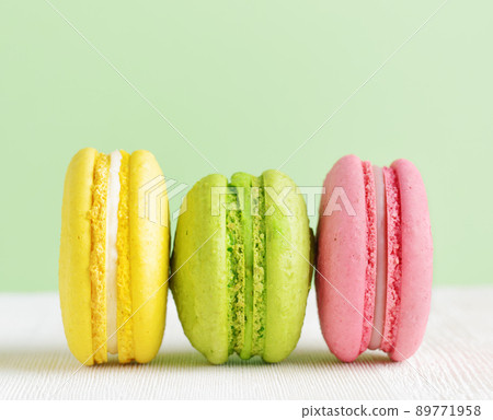 Macaron on white wooden table Macaron on white wooden table 89771958