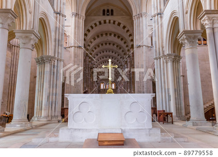 Saint Mary Magadalene abbey, Vezelay, France, interiors 89779558