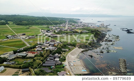 View of Tachibana village from the sky above Sado Nagasaki, Niigata (drone aerial photography) 89779689