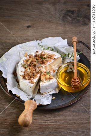 Camembert cheese with honey Camembert cheese with honey 89781550