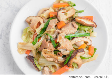 豬肉炒蔬菜 89781610