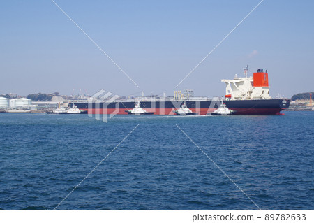 A view of a large tanker arriving at the Yokohama Negishi Refinery A view of a large tanker arriving at the Yokohama Negishi Refinery 89782633