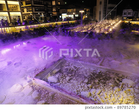 Night view of Kusatsu hot spring yuba field Night view of Kusatsu hot spring yuba field 89785270