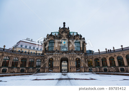 Snow-covered gardens of the Zwinger Palace in the old town of Dresden, Germany 89785412