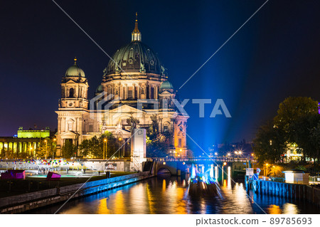 Illuminated Berlin Cathedral and Spree River in Berlin, Germany Illuminated Berlin Cathedral and Spree River in Berlin, Germany 89785693