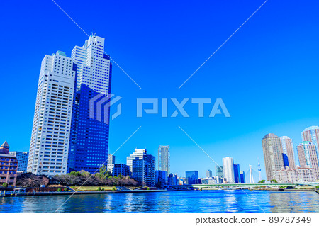 [東京都市風景]隅田川周邊都市風景（聖道嘉塔） 89787349