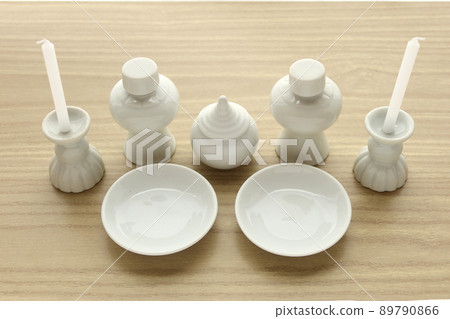 Omiki polka dot shingu set displayed on the Kamidana 7 89790866