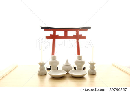 Kamidana 8 上顯示的 Omiki 圓點新宮牌坊套裝 Kamidana 8 上顯示的 Omiki 圓點新宮牌坊套裝 89790867