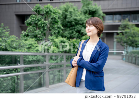 Business woman outdoors Business woman outdoors 89791058