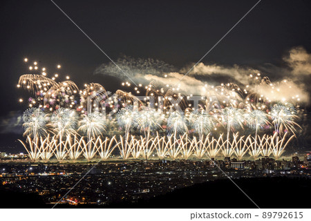 [新潟縣] 長岡祭 大型煙花祭。寬星礦～鳳凰～ 89792615