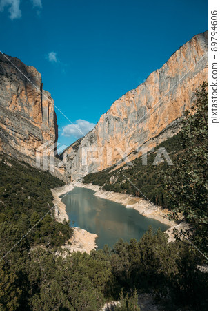 Beautiful landscape of gorge with river and forest. Congost de Mont Rebei, Catalonia, Spain. 89794606