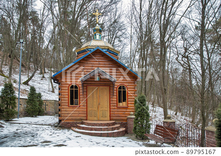 Chapel in the forest. Kremenets Mountains Park Bozha Hora. 89795167