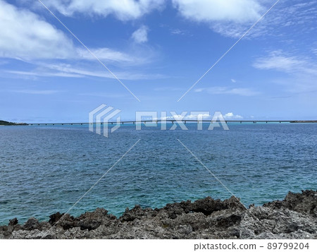 Miyakojima Cape Nishihennazaki Sea and Ikema Bridge 89799204