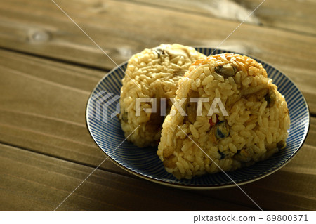 Shijimi clam rice ball Shijimi clam rice ball 89800371
