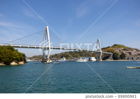 Yugeshima Kaido Yuge Bridge (Yuge Island and Sashima, Kamijima Town, Ehime Prefecture) Yugeshima Kaido Yuge Bridge (Yuge Island and Sashima, Kamijima Town, Ehime Prefecture) 89800981