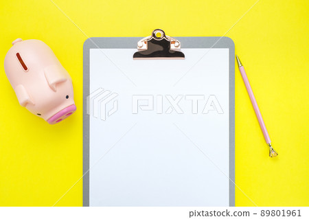 Piggy bank and copy space 89801961