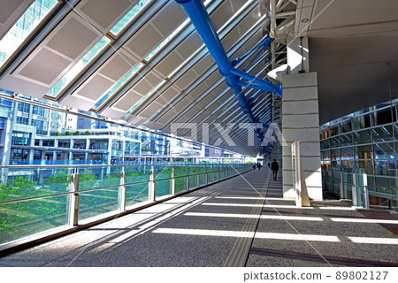 Shinagawa Intercity where the afternoon sun shines Shinagawa Intercity where the afternoon sun shines 89802127