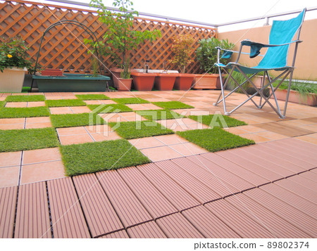 DIY一個超大屋頂陽台,打造療愈空間。感覺就像在家裡露營。 DIY一個超大屋頂陽台,打造療愈空間。感覺就像在家裡露營。 89802374