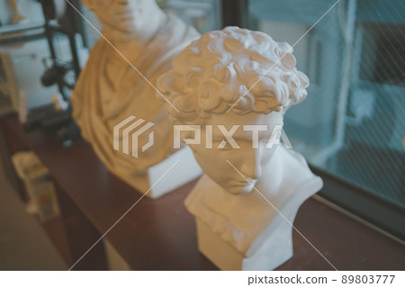 藝術學校預備學校 89803777