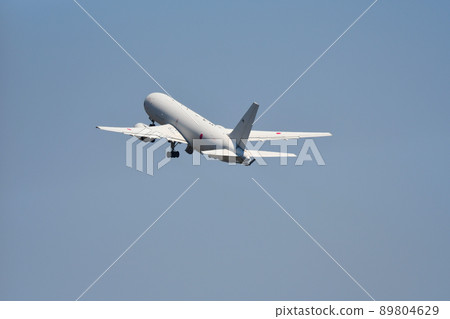 Aerial refueling / transport aircraft KC-767 Takeoff 89804629