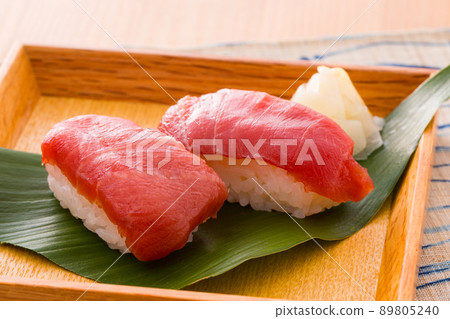 Sushi ~ Tuna fatty tuna 89805240