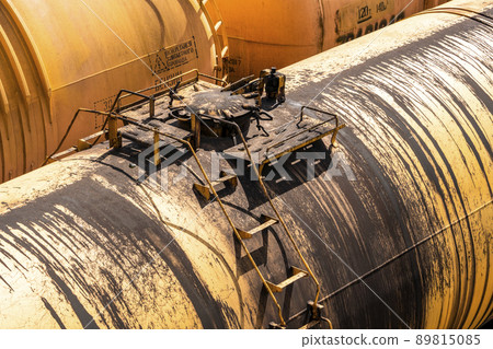 Ladder with access to a large cargo tank 89815085