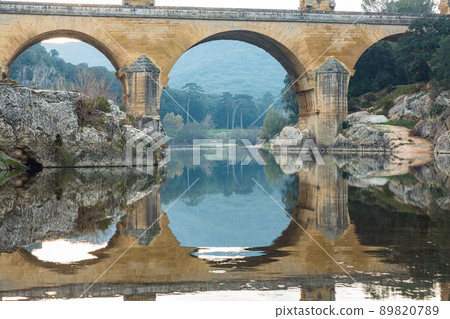 Pont du Gard, aqueduct over the Gardon River in France 89820789
