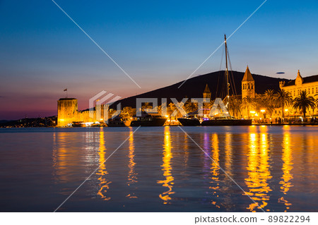Night view of the old town of Trogir, Croatia Night view of the old town of Trogir, Croatia 89822294