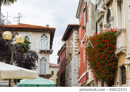 Alley scenery of the old town of Porec, Croatia Alley scenery of the old town of Porec, Croatia 89822933
