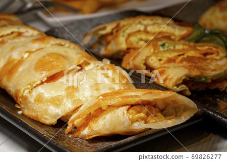 台灣美食，蛋餅，早餐，台湾料理、卵ケーキ、朝食、Taiwanese food, egg cake, 89826277