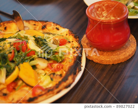 Pizza Pizza 89827022