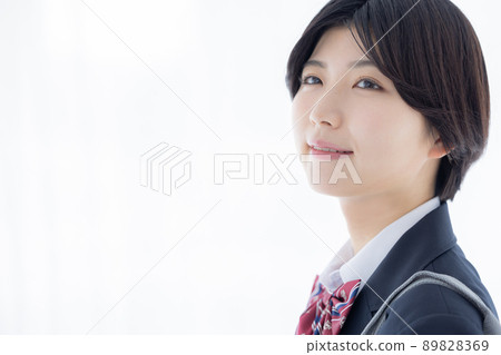 Female high school student portrait 89828369