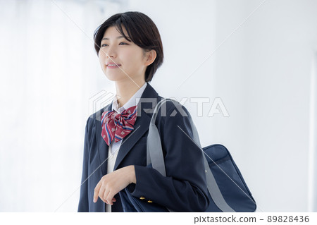 Female high school student portrait Female high school student portrait 89828436