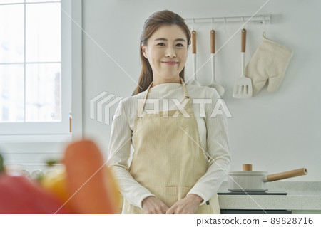 Cooking,Cooking,Cook,Cook,Housewife,Housewife,Young Woman,Kitchen,Kitchen,Kitchen,Home,House,Korean Cooking,Cooking,Cook,Cook,Housewife,Housewife,Young Woman,Kitchen,Kitchen,Kitchen,Home,House,Korean 89828716