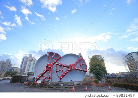 展出的大型挖掘機（愛知縣日新市盾構機復古電車館） 89831497