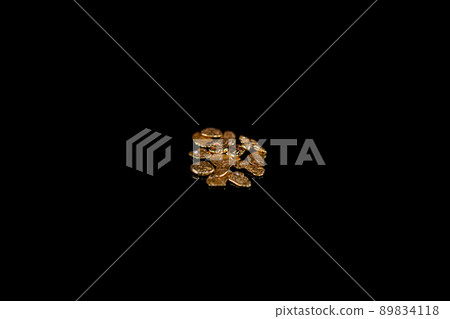 金塵 金塵 89834118